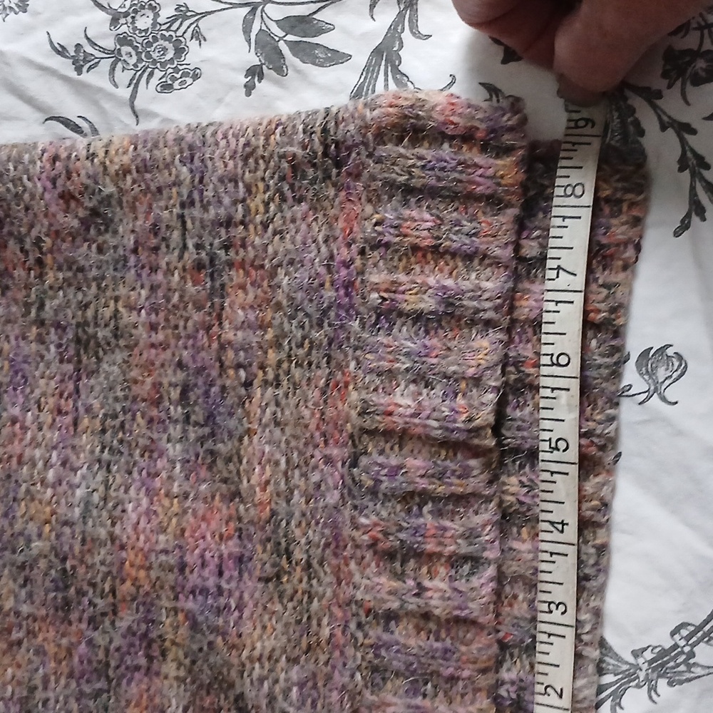 Mexx Sweater- Size medium - Picture 5 of 10